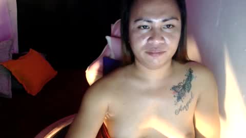 Snapshot of flirtangel93 chatting on 03-30-26, 06:42 Angel online show from 03-30-26, 06:42