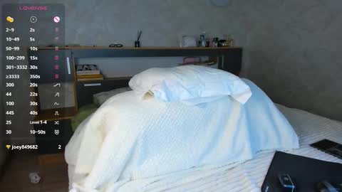 Snapshot of flirtykitty_ chatting on 02-21-26, 03:46 Emely online show from 02-21-26, 03:46