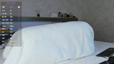 Snapshot of flirtykitty_ chatting on 02-28-26, 03:07 Emely online show from 02-28-26, 03:07