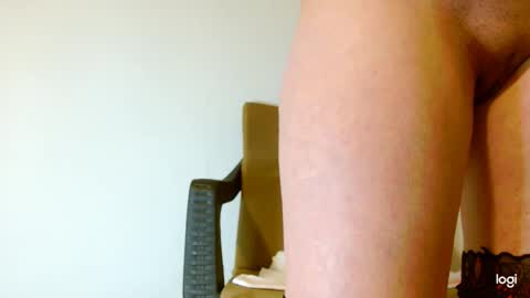 Snapshot of flirtysecretary123 chatting on 12-13-25, 08:58 flirtysecretary123 online show from 12-13-25, 08:58