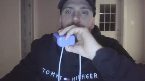 Snapshot of flopy1995 chatting on 11-08-25, 07:52 flopy1995 online show from 11-08-25, 07:52