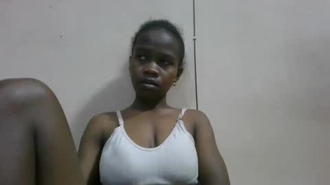 flora48230522373 online show from 05-09-26, 03:17