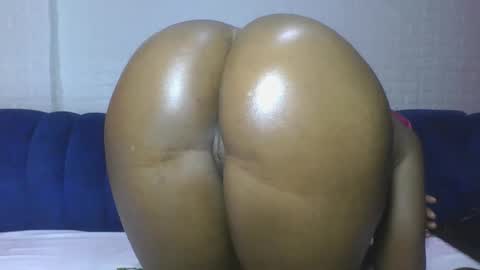 Snapshot of flora_fantasy chatting on 03-21-26, 08:19 fantasy online show from 03-21-26, 08:19