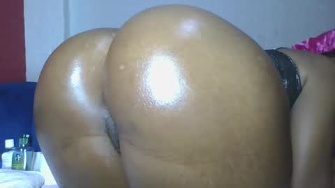 Snapshot of flora_fantasy chatting on 04-11-26, 11:14 fantasy online show from 04-11-26, 11:14