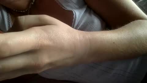 Snapshot of floraexploration chatting on 10-27-25, 03:16 floraexploration online show from 10-27-25, 03:16