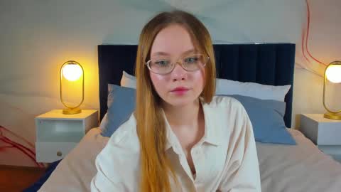 hey there guys im Flora no not the one from WInx. But I love magical stuff and especially I love nature. I dont know I thin online show from 06-03-26, 02:58