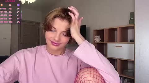 Snapshot of florenceheatly chatting on 07-04-26, 10:10 Flora online show from 07-04-26, 10:10