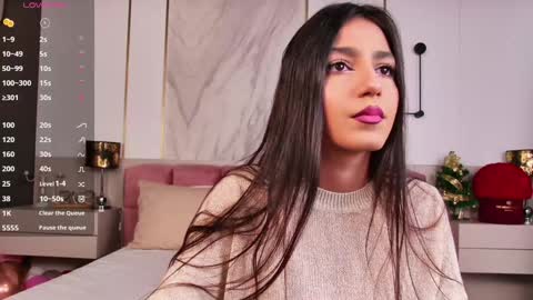Vanessa online show from 12-15-24, 09:20