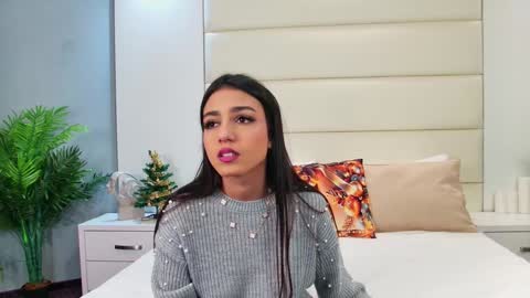 Vanessa online show from 12-27-24, 10:37
