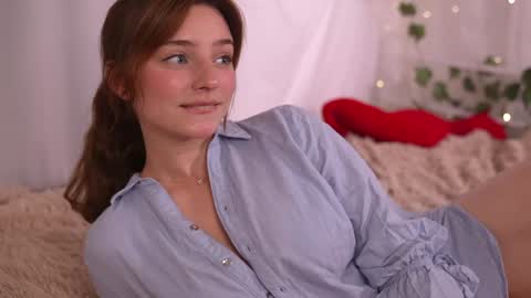 Snapshot of floret_joy chatting on 09-15-25, 04:29 ALICE online show from 09-15-25, 04:29