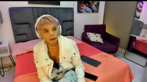 Florian Sven online show from 10-22-25, 03:18