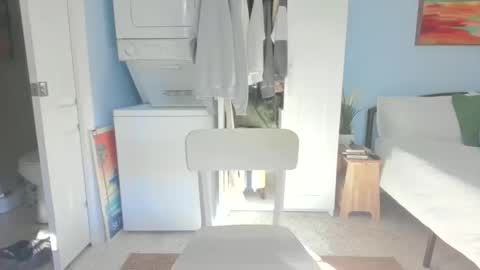 Snapshot of floridafratbro chatting on 10-22-25, 08:52 JJ online show from 10-22-25, 08:52