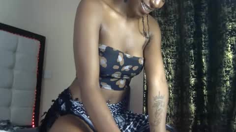 Snapshot of flower748 chatting on 06-04-26, 06:47 flower748 online show from 06-04-26, 06:47