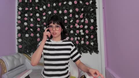 Dulce online show from 01-02-25, 05:39