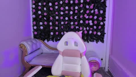Dulce online show from 02-06-25, 02:26