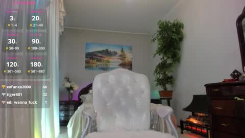 Nicole online show from 09-26-25, 10:25