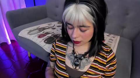 Snapshot of flower_smith_ chatting on 03-23-26, 11:58 Its a pleasure to meet you. Im Flower. Help me reach 1k. Follow me. online show from 03-23-26, 11:58