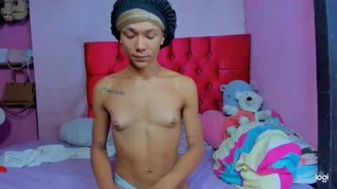 Snapshot of flower_weed chatting on 04-03-26, 10:46 Flower weed online show from 04-03-26, 10:46
