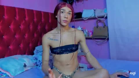 Snapshot of flower_weed chatting on 04-14-26, 05:13 Flower weed online show from 04-14-26, 05:13