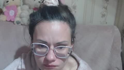 say meow and send tip  online show from 04-16-26, 07:42