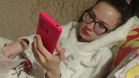 Snapshot of flowercandydoll13 chatting on 02-17-25, 10:14 say meow and send tip online show from 02-17-25, 10:14