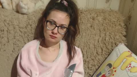 Snapshot of flowercandydoll13 chatting on 02-19-25, 02:12 say meow and send tip online show from 02-19-25, 02:12
