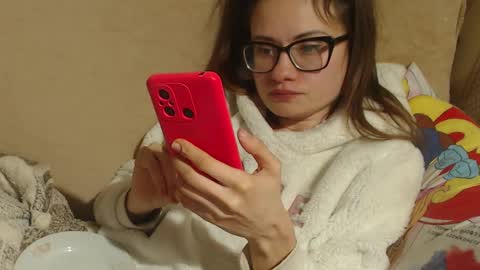 Snapshot of flowercandydoll13 chatting on 03-03-25, 06:44 say meow and send tip online show from 03-03-25, 06:44