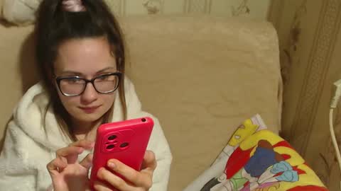 Snapshot of flowercandydoll13 chatting on 03-03-25, 09:48 say meow and send tip online show from 03-03-25, 09:48