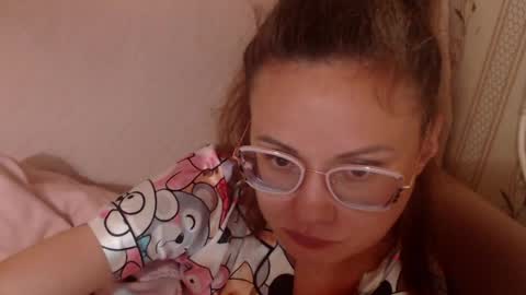 say meow and send tip  online show from 05-13-26, 04:04