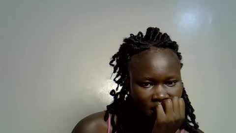 flowerdiva002 online show from 11-19-25, 07:14