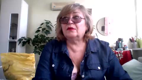 Flowerlower online show from 03-07-25, 10:56