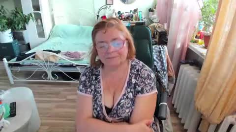 Flowerlower online show from 06-18-26, 04:55