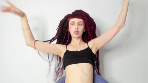 Snapshot of flowerofsin2001 chatting on 02-27-25, 01:28 Flower online show from 02-27-25, 01:28