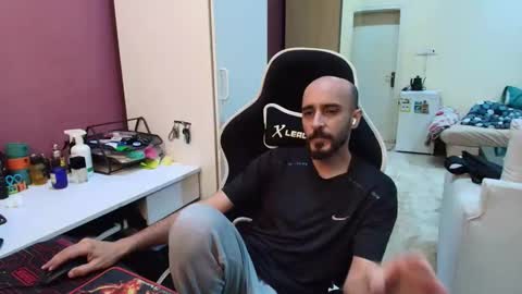 Snapshot of flowthefun chatting on 05-27-26, 10:45 flowthefun online show from 05-27-26, 10:45