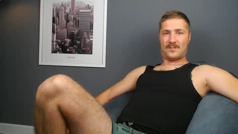 Fluffy online show from 10-28-25, 07:01