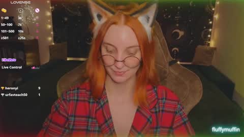 Snapshot of fluffy_muffin3 chatting on 02-09-25, 10:00 Agatha online show from 02-09-25, 10:00
