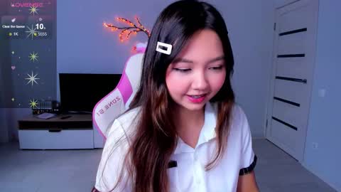 Snapshot of fluffy_rose chatting on 10-08-25, 01:58 Rose online show from 10-08-25, 01:58