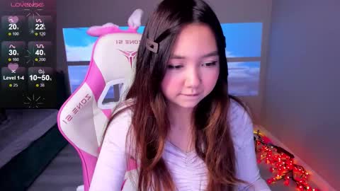 Snapshot of fluffy_rose chatting on 11-06-25, 03:13 Rose online show from 11-06-25, 03:13