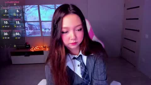 Snapshot of fluffy_rose chatting on 11-16-25, 12:16 Rose online show from 11-16-25, 12:16