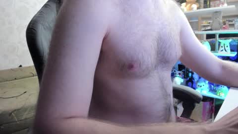 Snapshot of fluffycat_ chatting on 10-08-25, 03:31 fluffycat online show from 10-08-25, 03:31