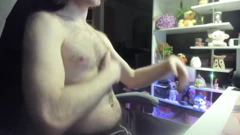 fluffycat  online show from 11-24-25, 04:56