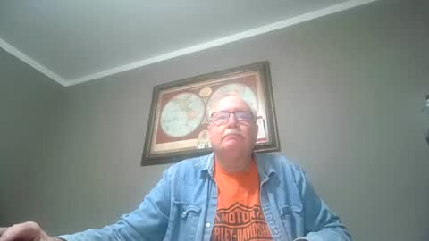 Snapshot of fmfsocal123 chatting on 11-23-25, 01:27 fmfsocal123 online show from 11-23-25, 01:27