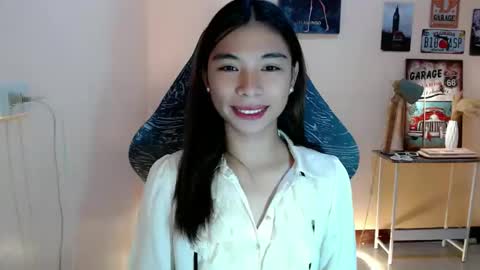 Snapshot of foeheart chatting on 10-12-25, 05:28 Foe online show from 10-12-25, 05:28