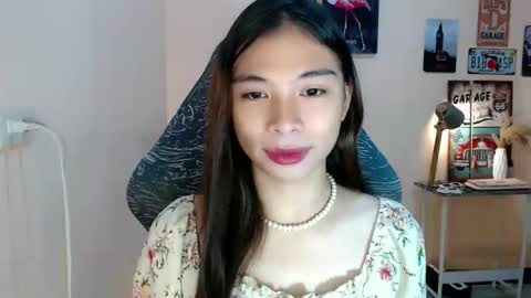 Snapshot of foeheart chatting on 11-05-25, 02:00 Foe online show from 11-05-25, 02:00