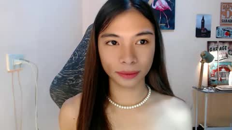 Snapshot of foeheart chatting on 11-09-25, 05:00 Foe online show from 11-09-25, 05:00