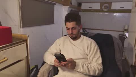 independent model online show from 01-06-26, 08:56