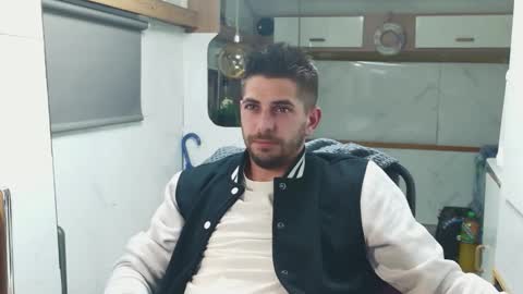 independent model online show from 05-17-26, 06:59