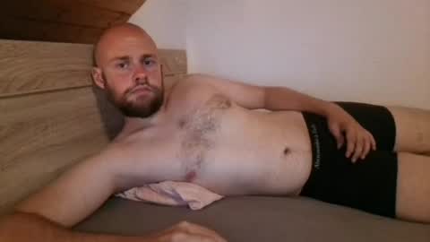 Snapshot of foniks96 chatting on 06-28-26, 09:32 Martin Grob online show from 06-28-26, 09:32