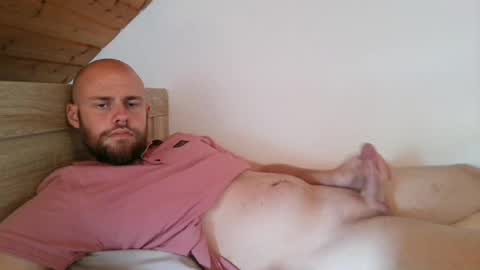Snapshot of foniks96 chatting on 06-29-26, 09:37 Martin Grob online show from 06-29-26, 09:37