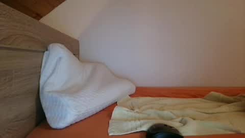 Snapshot of foniks96 chatting on 07-15-26, 10:48 Martin Grob online show from 07-15-26, 10:48